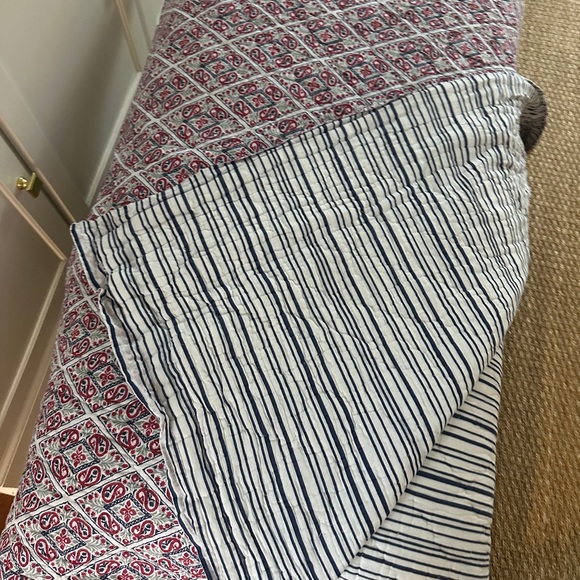 John Robshaw Dinka’s Queen Quilt Set Red and Blue Patterned Textile